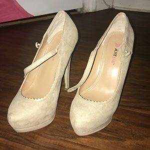 JustFab nude stiletto platform pumps